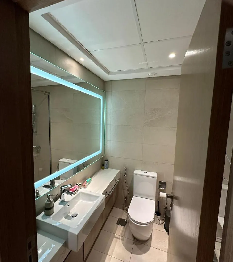 Ashri Luxurious Apartment With Breathtaking Views In Azizi Creek Views, Fawad Dubai 0*,  Birleşik Arap Emirlikleri